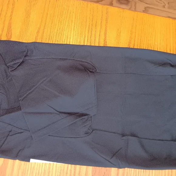 THE AVENGERS MEDIUM BLACK - Picture 8 of 8